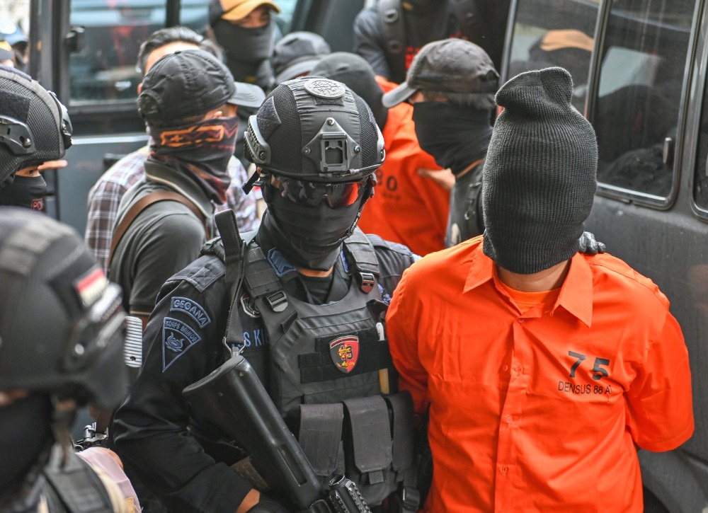 Densus 88 Ciduk 4 Terduga Teroris di Sumbar dan Sumut